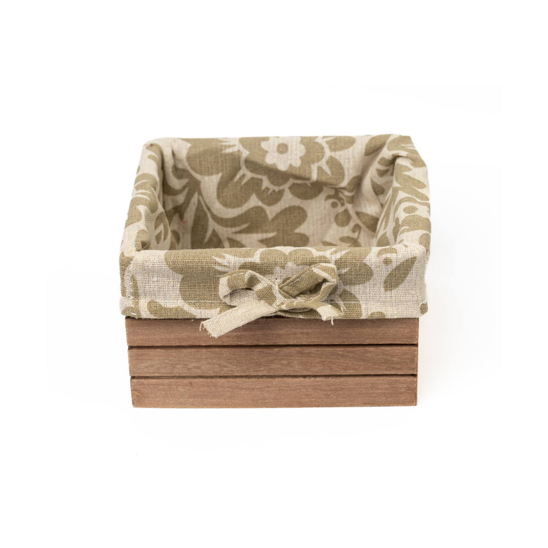Wooden storage basket with cotton lining