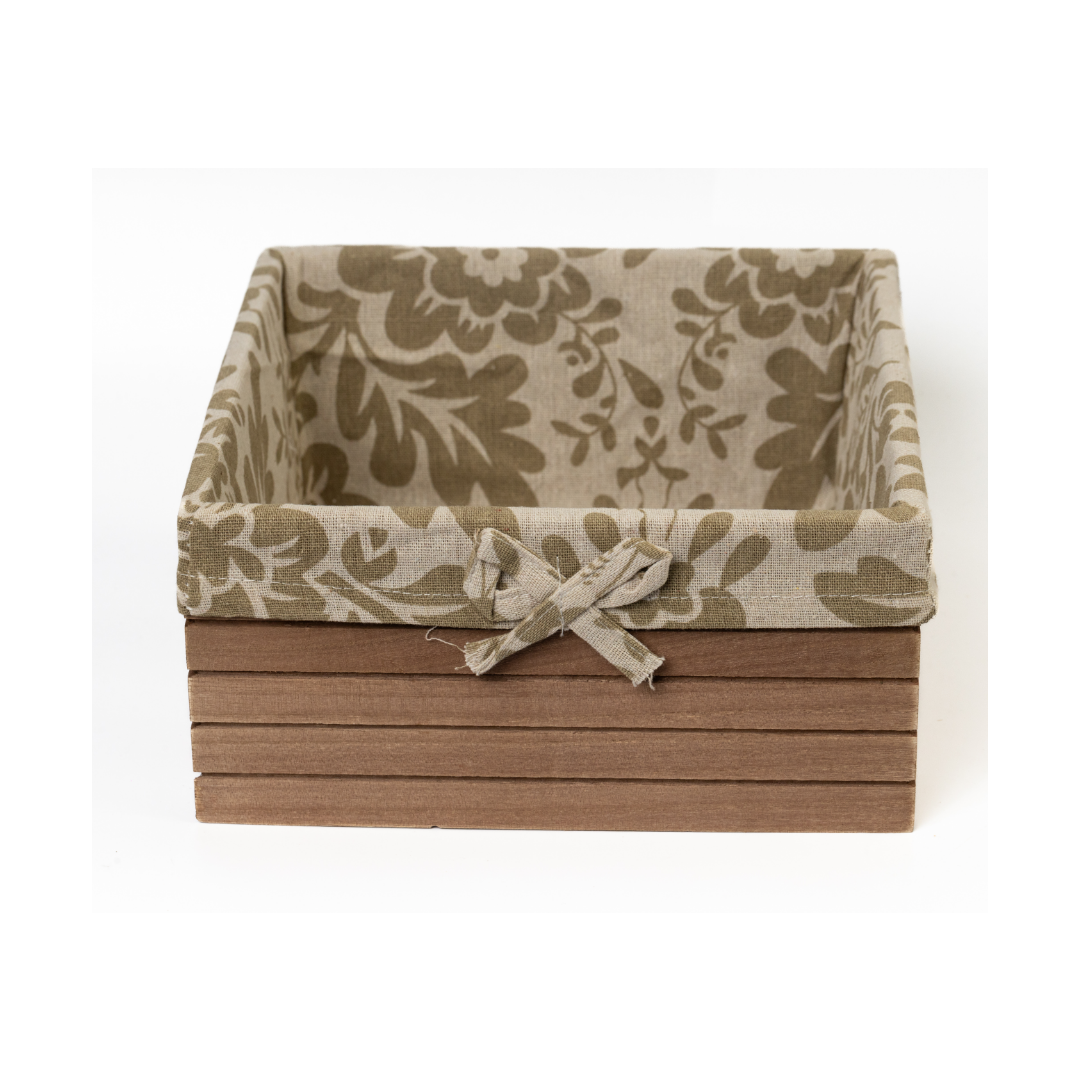 Wooden storage basket with cotton lining