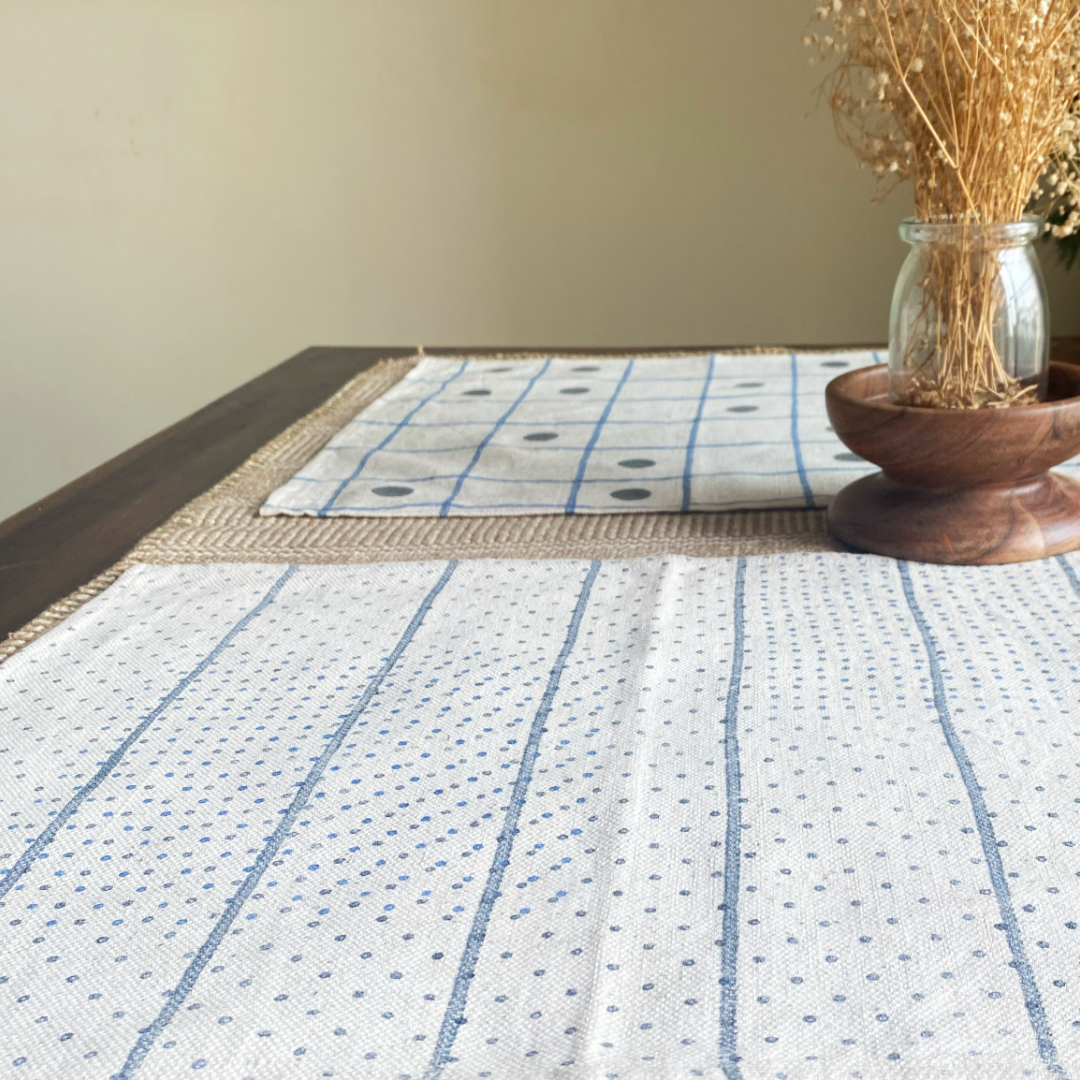 Dot & Line Table Mat